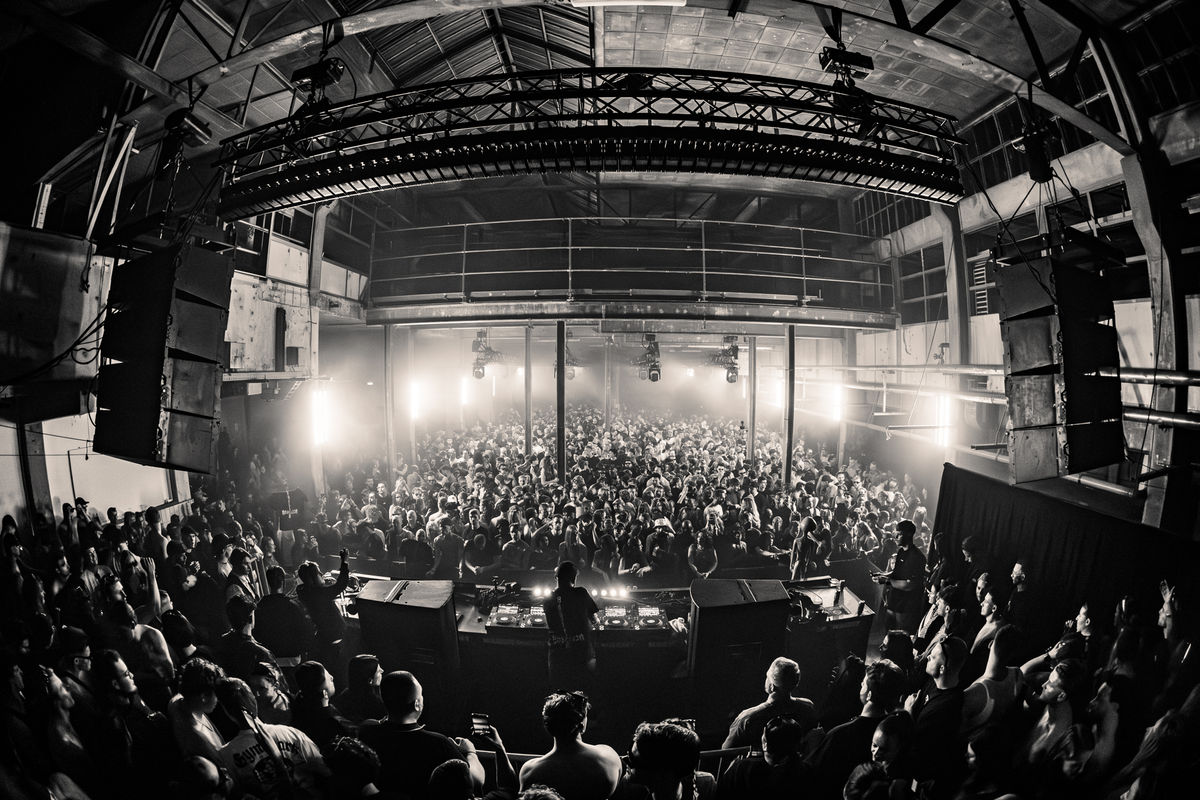 Loading... just a sec